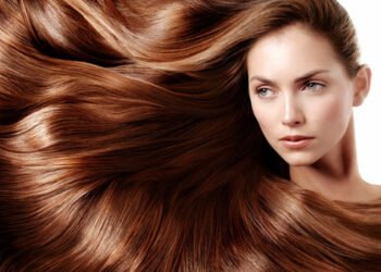 सेहतमंद बाल चाहिए? इन चीज़ों को करें भोजन में शामिल