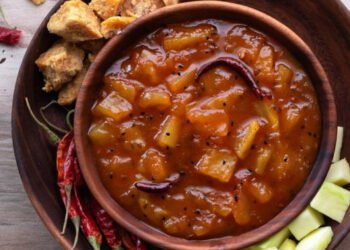 कच्चे आम की लौंजी