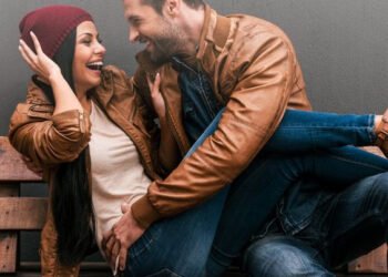 कुछ छुपे हुए संकेत जो बताएंगे कि उन्हें आपसे प्यार है