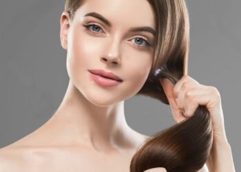 तीन अच्छी आदतें, जो आपके बालों को बनाएंगी सेहतमंद और मज़बूत