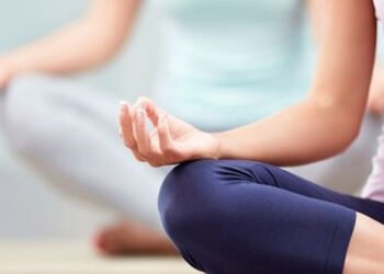 अंतर्राष्ट्रीय योग दिवस: दमकती हुई, स्वस्थ त्वचा पाने के लिए करें ये योगासन