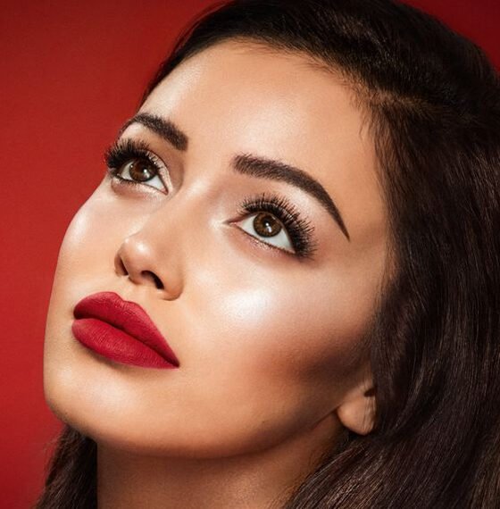 छोटी आंखों को मेकअप के ज़रिए बड़ा दिखाने के आसान तरीक़े