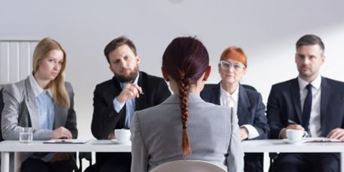 इंटरव्यू की तैयारी कर रहे/रही हैं? इन बातों का रखें ध्यान