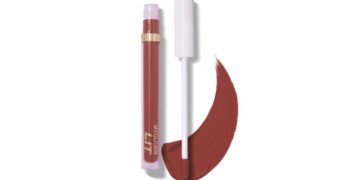 …तो जान लीजिए कि आपको लिक्विड मैट लिपस्टिक की ज़रूरत है!