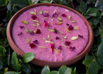 गुलाब की खीर: पकवान, जो बढ़ाए त्यौहारों की मिठास