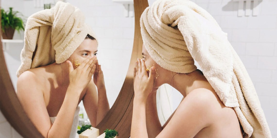 भावी दुल्हनों! त्वचा की देखभाल के ये तरीक़े ज़रूर आज़माएं