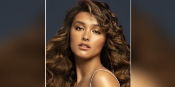 तो आपके बाल ज़्यादा उलझते हैं? यहां मिलेंगे उन्हें सुलझाने के तरीक़े