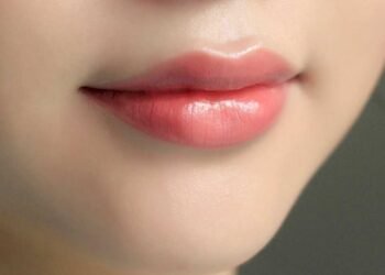 सर्दियों में यूं करें फटे होंठों की साज-संभाल