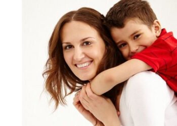 ‘सिंगल चाइल्ड’ की परवरिश से जुड़े मिथक और सच्चाई