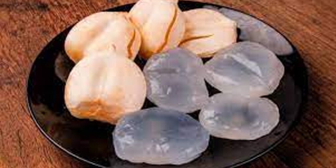 गर्मियों में शरीर को हाइड्रेटेड रखेगा ताड़गोला