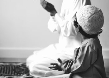 ‘ईद-ए-मिलादुन नबी’ के तौर-तरीक़े क्यों बदल रहे हैं?