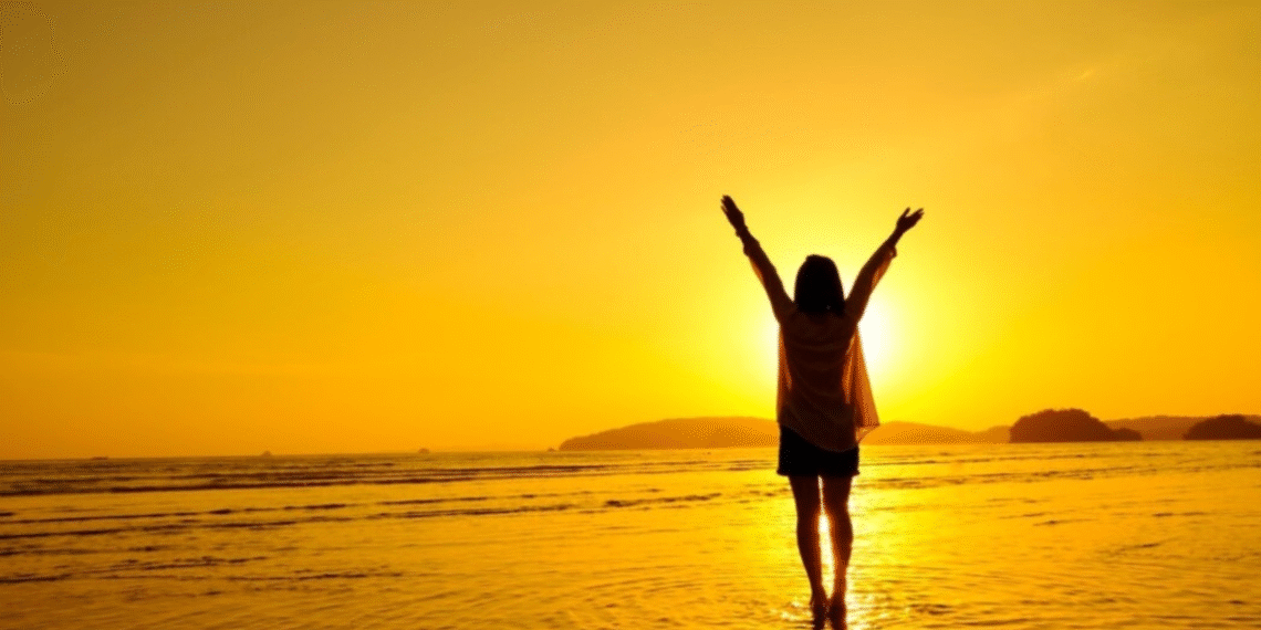 ‘‘अब मेडिकल साइंस ने इतनी तरक़्क़ी कर ली है कि बिना ज़्यादा तकलीफ़ झेले, लोग कैंसर से उबर आते हैं.’’